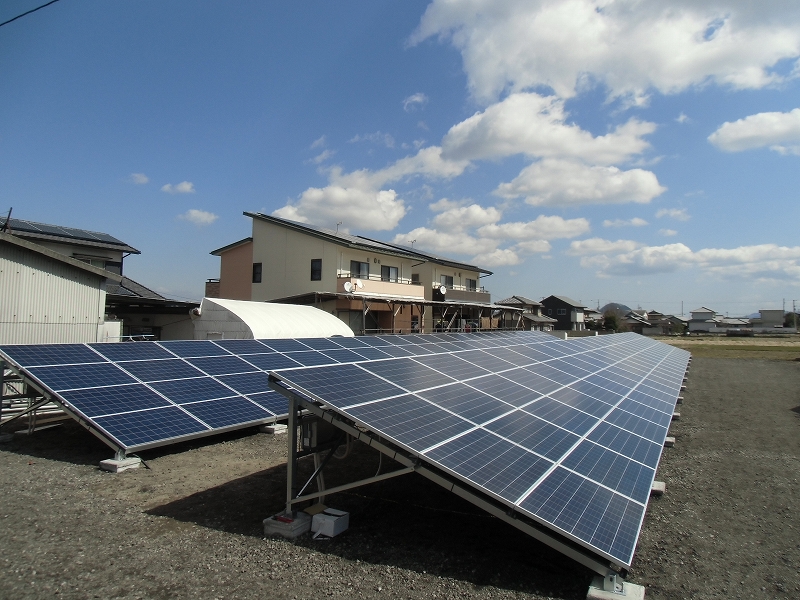 太陽光発電や非常用発電、住宅設備など、燃料以外の分野も幅広く手がけます